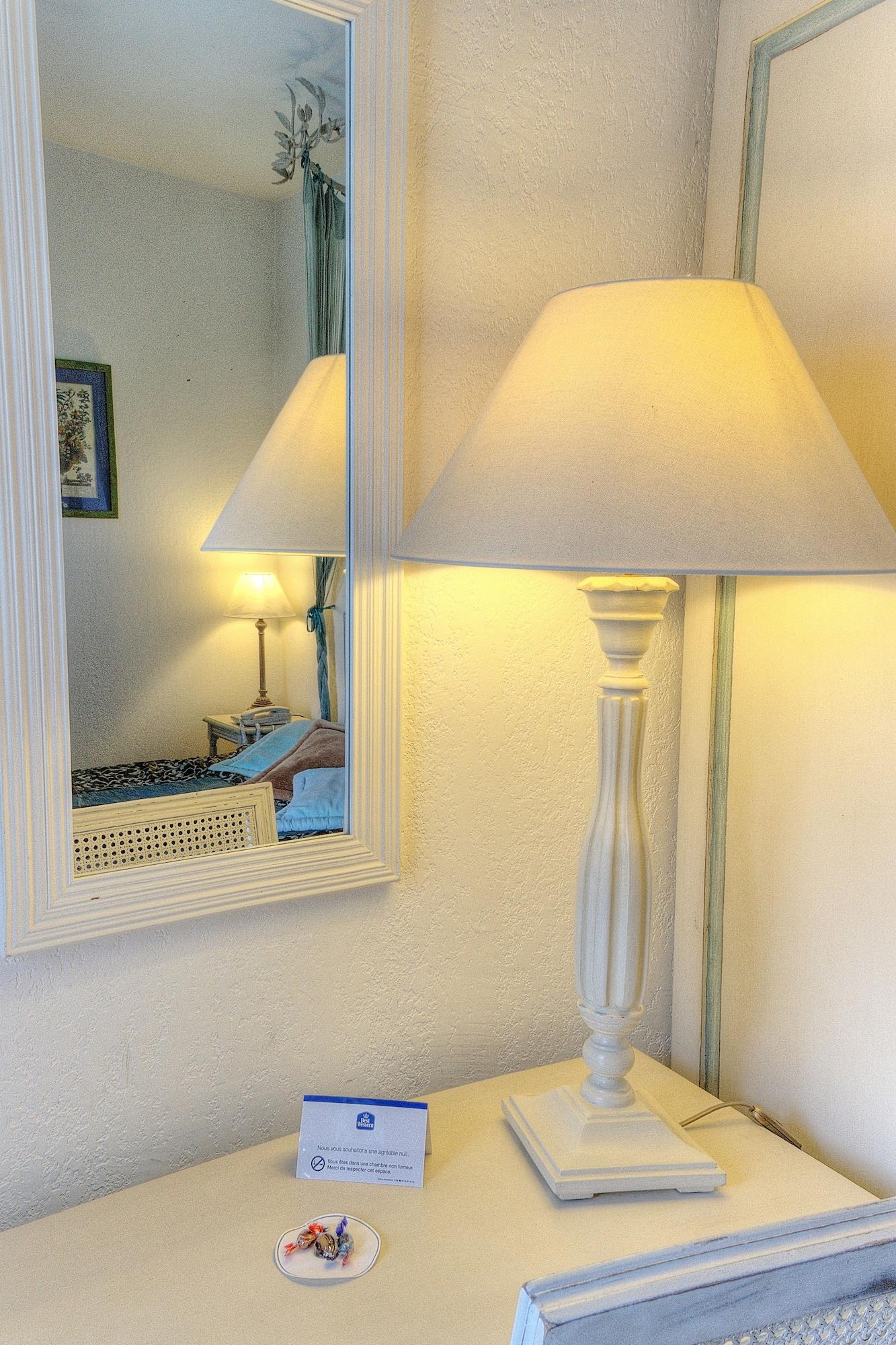 Best Western L'Orangerie Nîmes Eksteriør billede