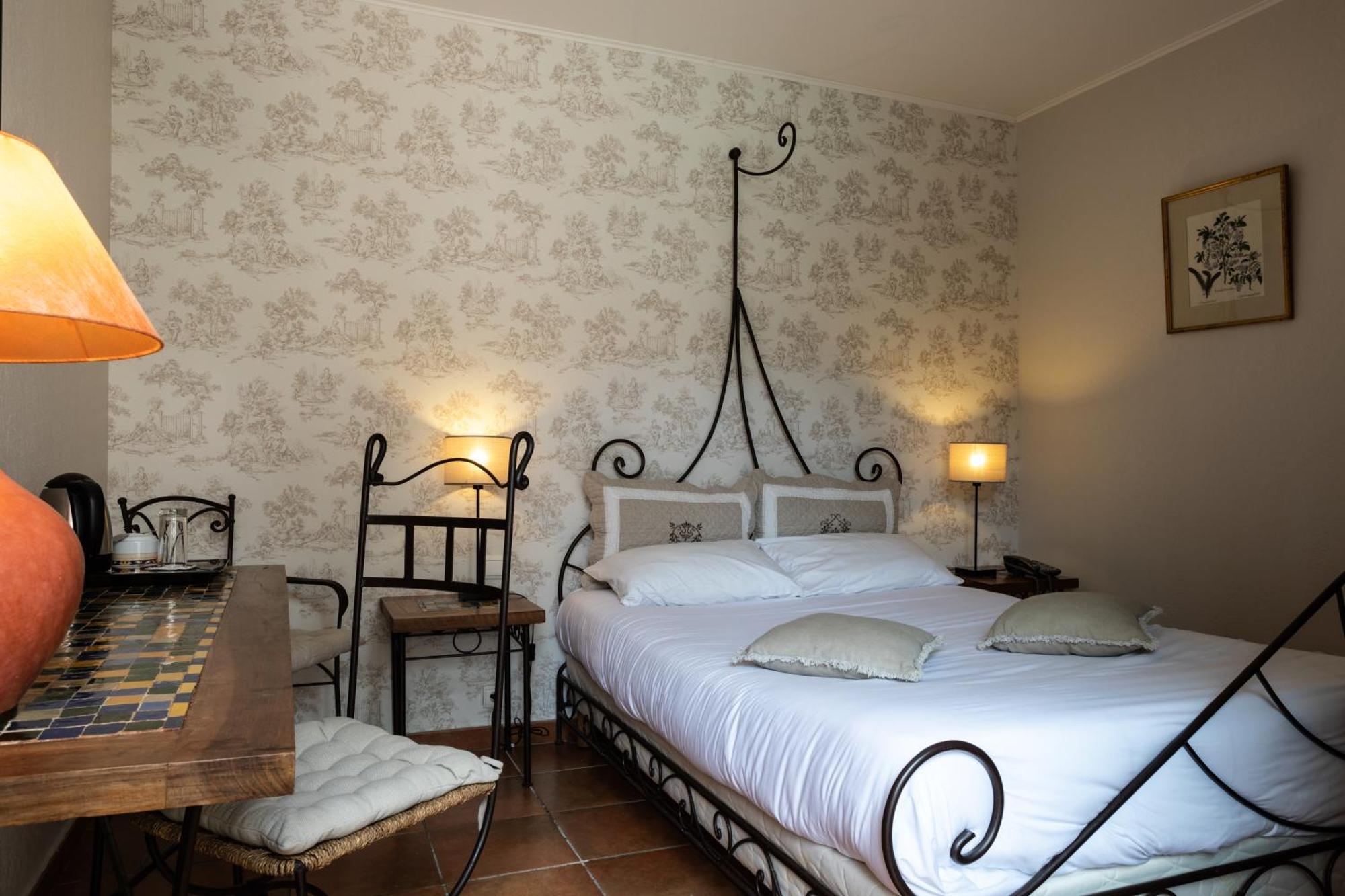 Best Western L'Orangerie Nîmes Eksteriør billede